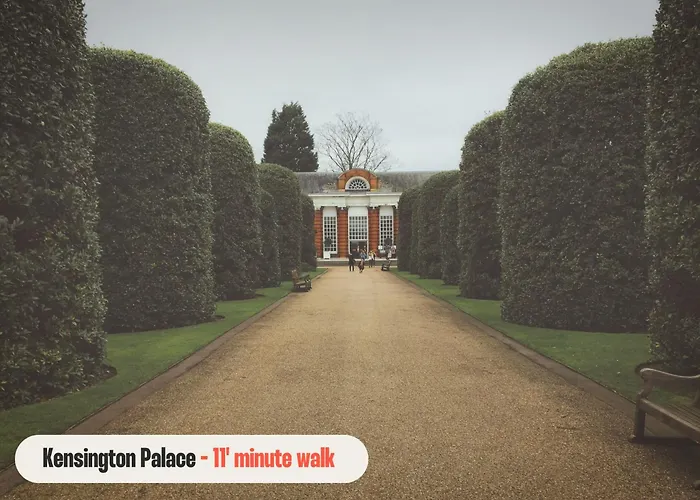 Astor Hyde Park (Adults Only)Hostel